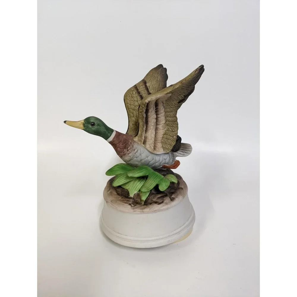 Porcelain Bird Music Box Vintage